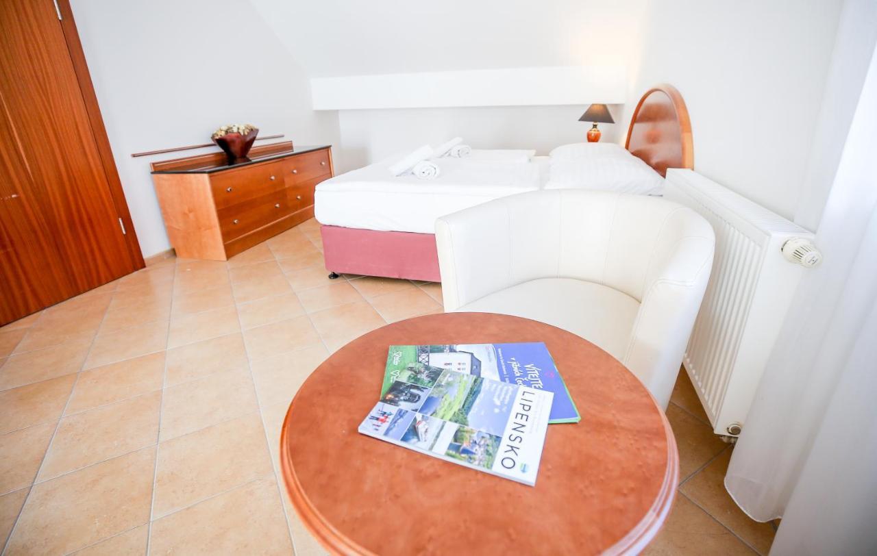 Hotel Barborka Přední Výtoň エクステリア 写真