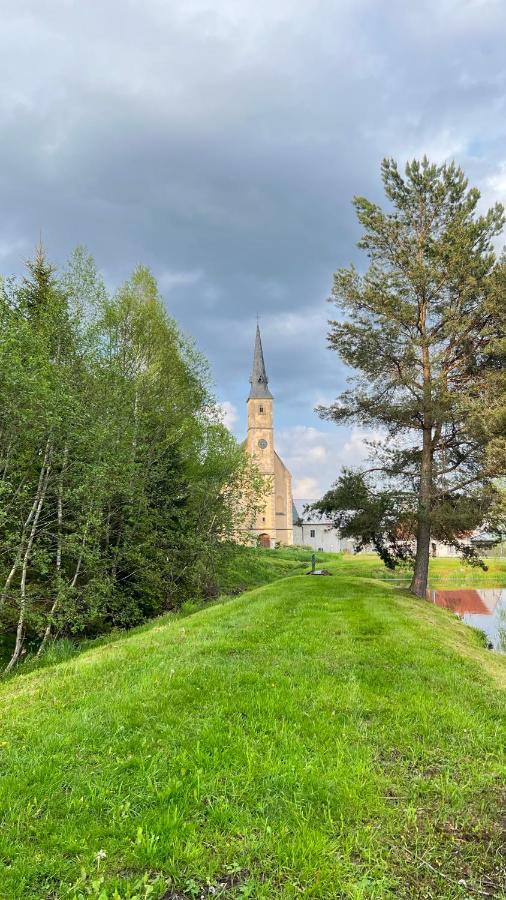 Hotel Barborka Přední Výtoň エクステリア 写真