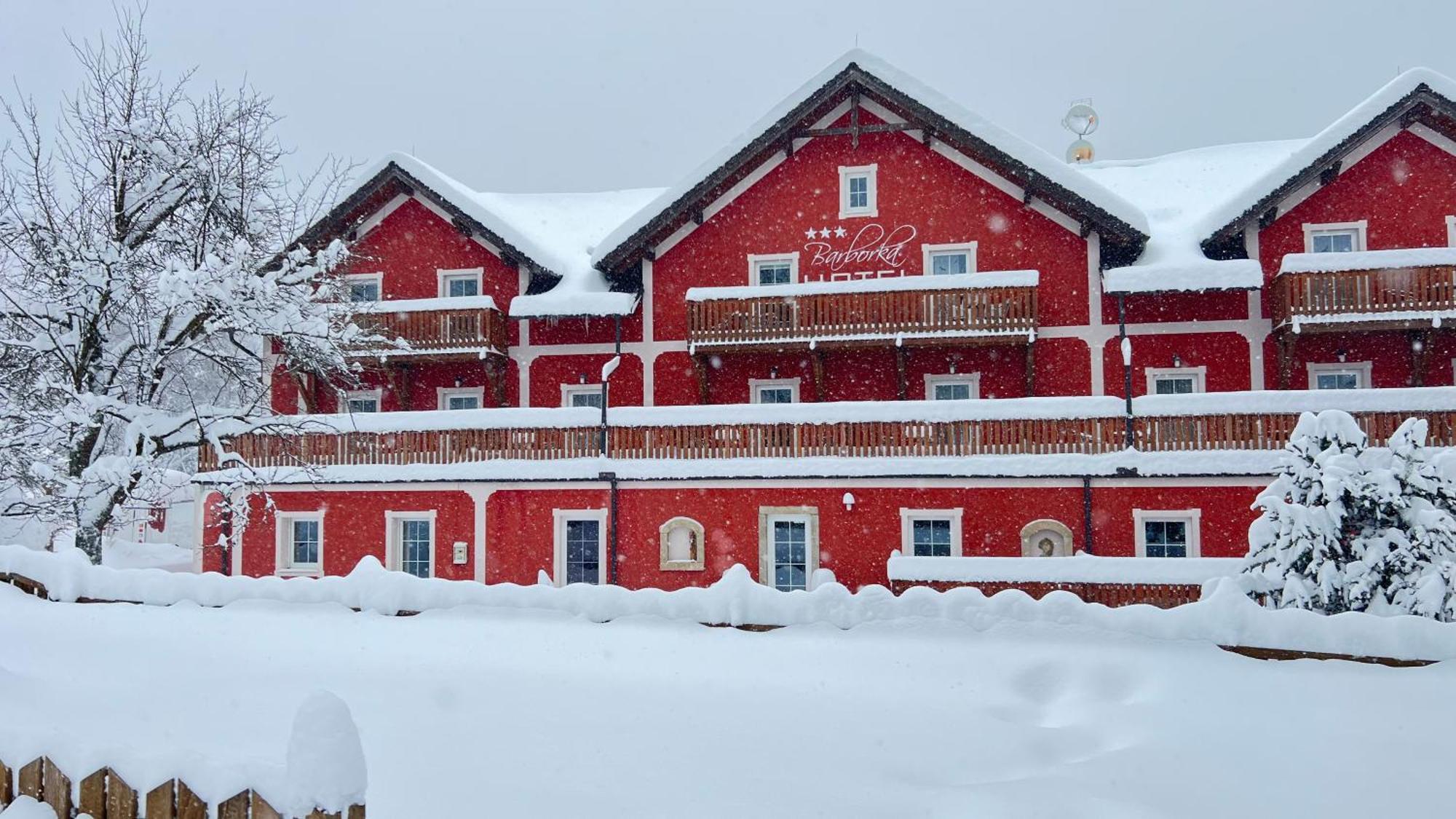 Hotel Barborka Přední Výtoň エクステリア 写真